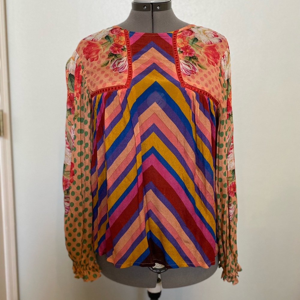 BL-NK Blouse NWT size small